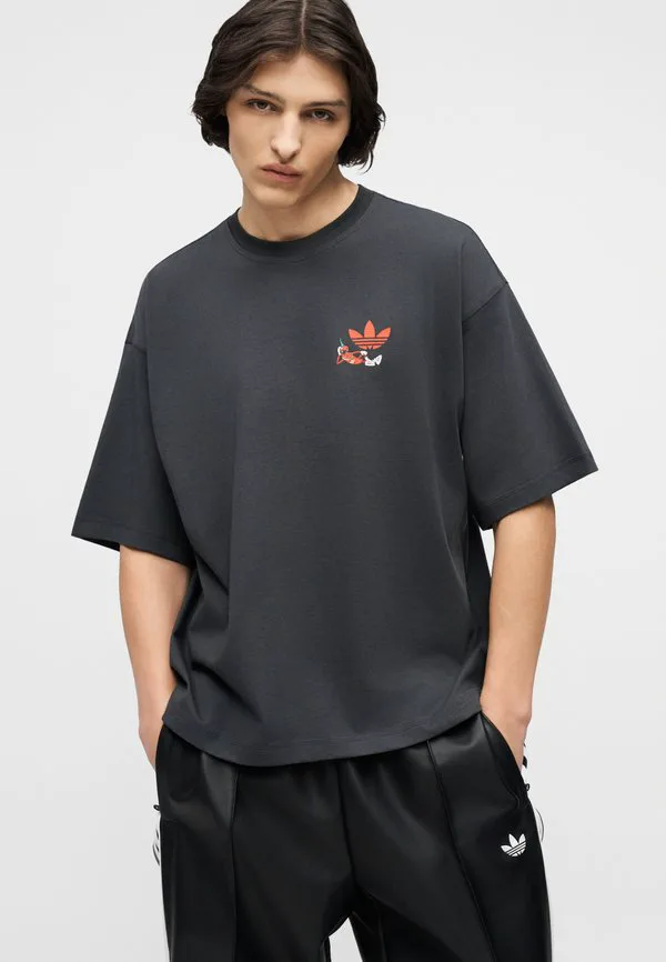 Новая футболка унисекс с принтом "чили" Adidas Originals, Carbon — фото 4
