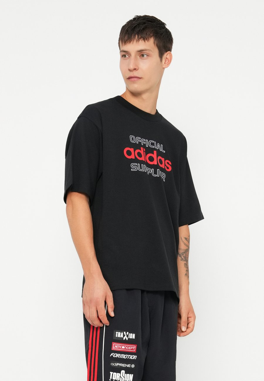 Футболка Adidas Originals TYPOGRAPHY TEE UNISEX, Black — фото 4
