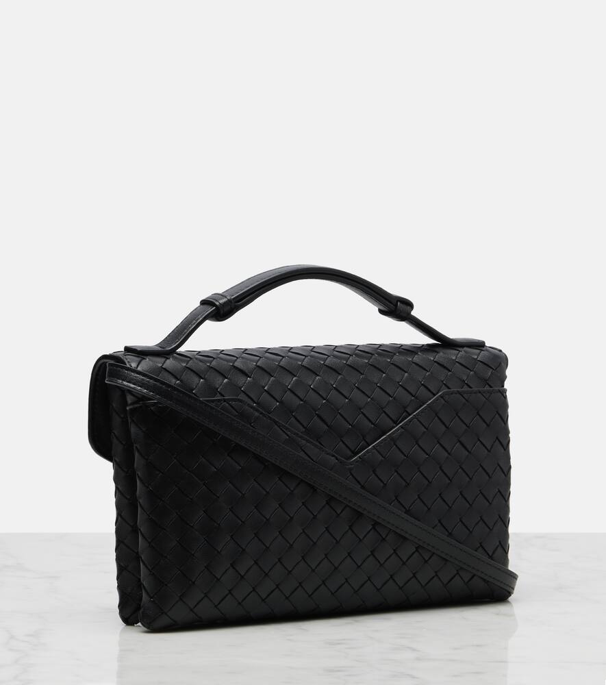 Сумка-тоут из кожи Intrecciato с узловым замком Bottega Veneta, Black-M Brass — фото 4