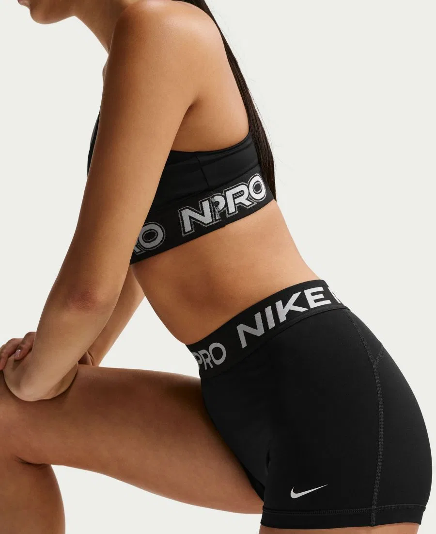Женские велосипедные шорты со средней посадкой Nike, Black/White — фото 3