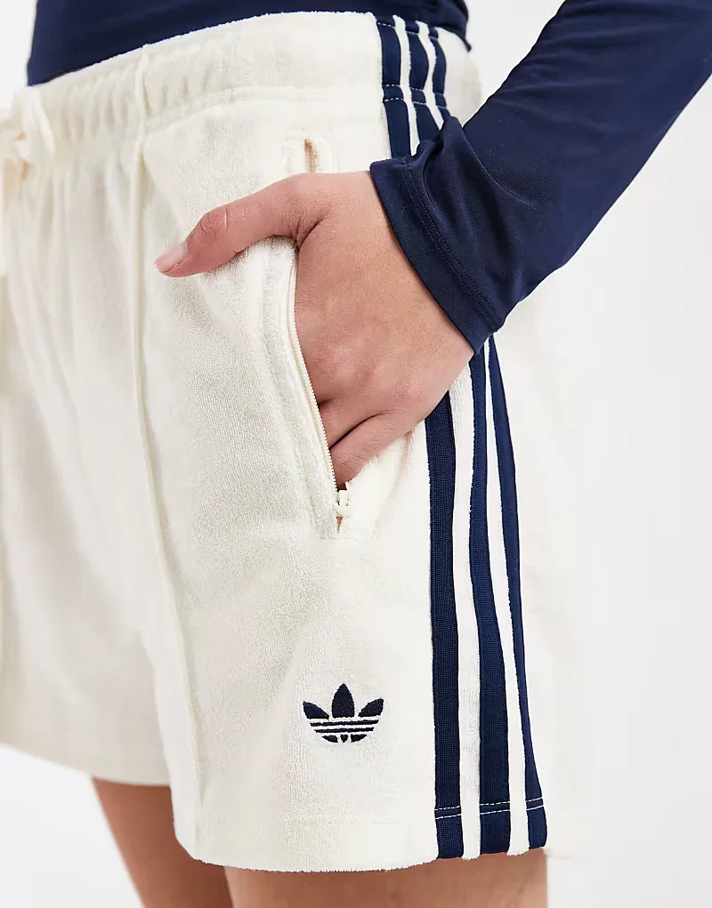 Махровые шорты Adidas Originals, белый — фото 3