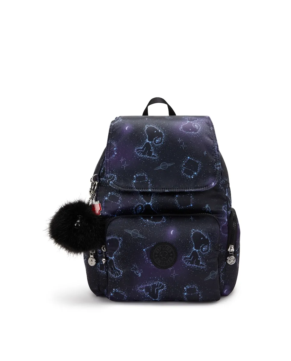 

Средний женский рюкзак с клапаном Kipling, синий/черный