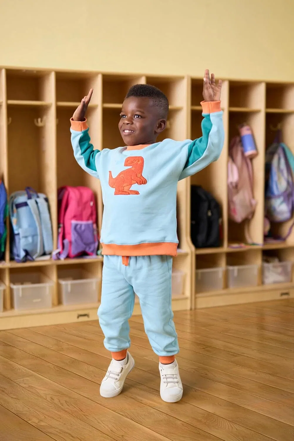 Спортивный костюм Organic Sporty Sweatsuit monica + andy, Light Blue W/ Red Dinosaur — фото 3