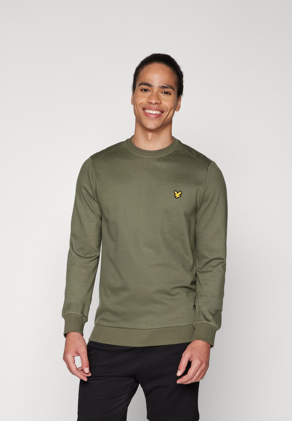 

Толстовка CREW NECK FLY Lyle & Scott, цвет cactus green