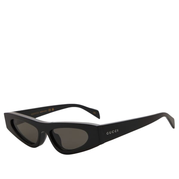 

Gucci показывает солнцезащитные очки Gucci Eyewear, черный