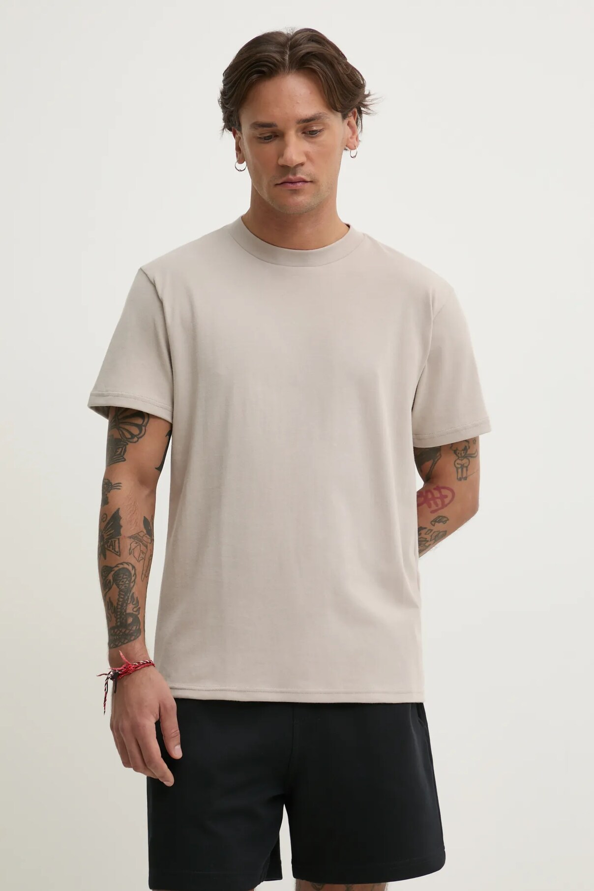 

Футболка Hollister Co., бежевый