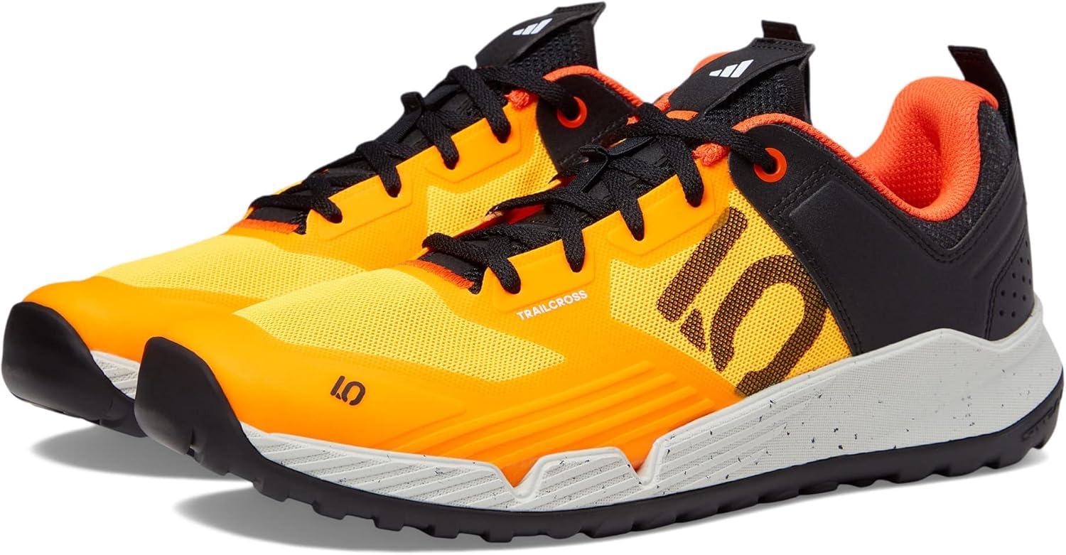 

Мужские трейловые кроссовки adidas Trailcross, черный/оранжевый