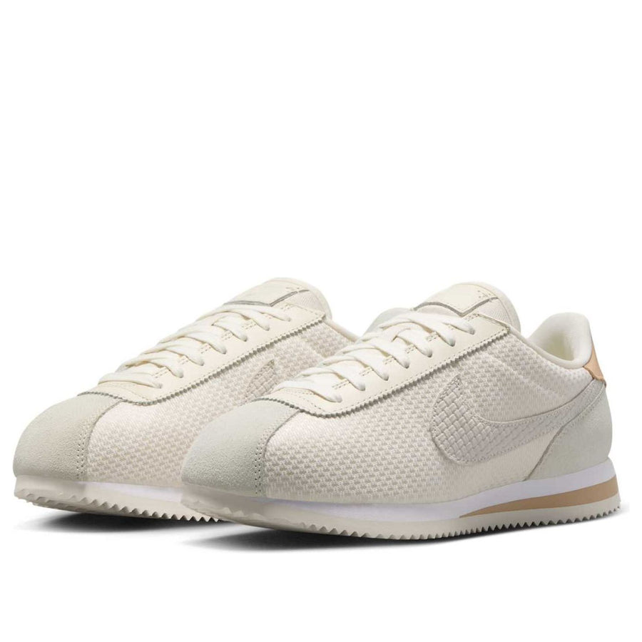 Кроссовки (WMNS) Nike Cortez 'Pearl White Pale Ivory', бежевый — фото 3