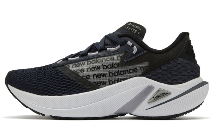 

Кроссовки New Balance NB FuelCell для женщин