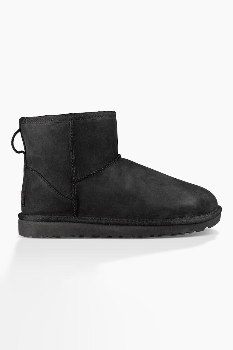 

Легко надевать кожаные ботинки Ugg, черный