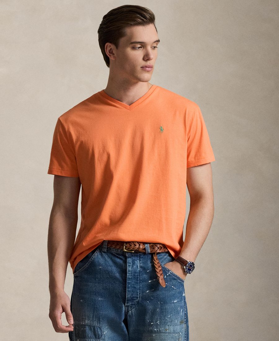 

Мужская классическая футболка с V-образным вырезом Polo Ralph Lauren, Pompano Orange, Оранжевый, Мужская классическая футболка с V-образным вырезом Polo Ralph Lauren, Pompano Orange
