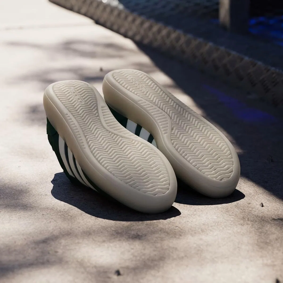 Кроссовки унисекс Adidas Barreda Decode — фото 3