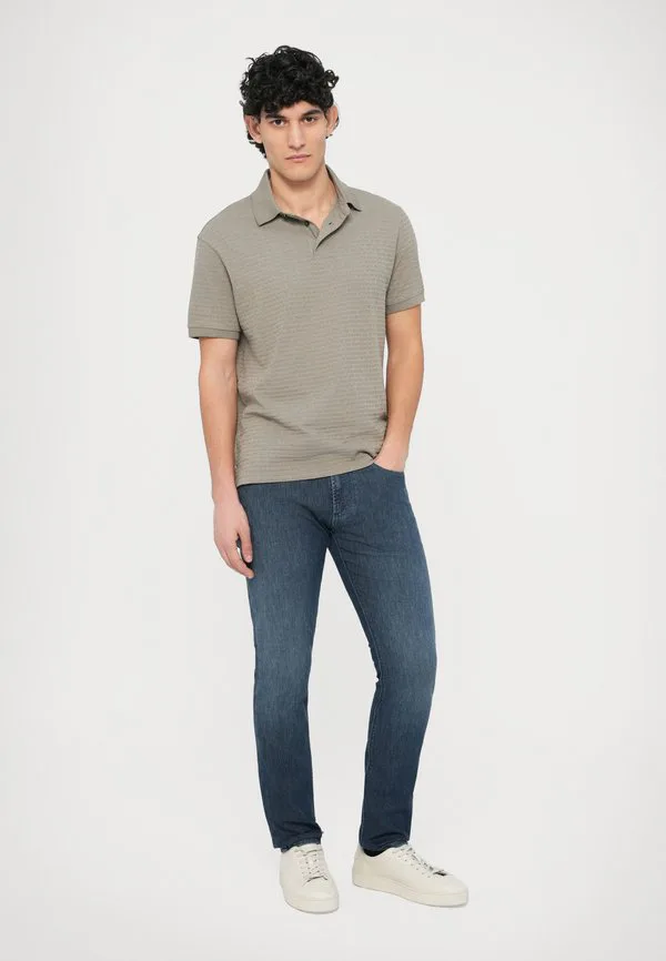 Брюки с карманами, узкие джинсы Emporio Armani, Medium Blue Denim — фото 2