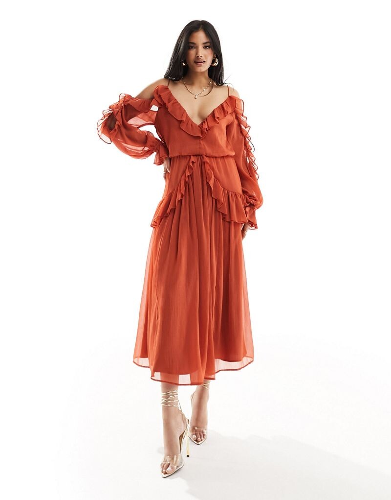 

Ржавое платье миди с открытыми плечами и оборками ASOS DESIGN