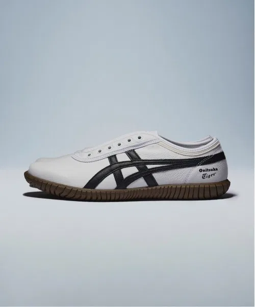 Унисекс слипоны из натуральной кожи Onitsuka Tiger TSUNAHIKI SLIP-ON бело-чёрные