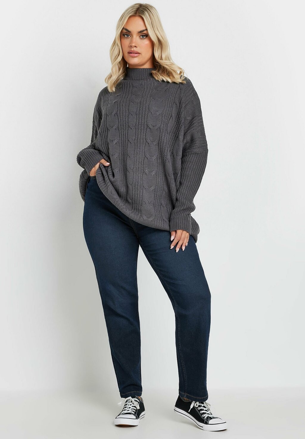 

Джинсы прямого кроя RUBY Yours Clothing, темно-синий