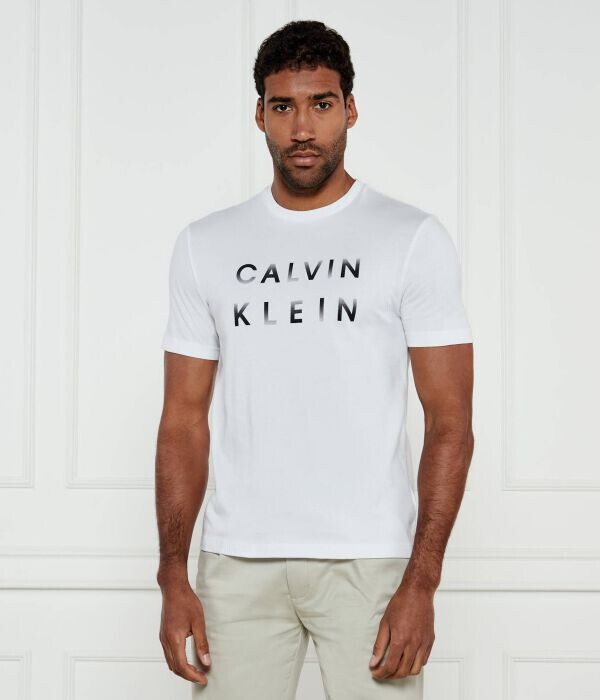 

Футболка Calvin Klein Regular Fit с принтом логотипа, белый