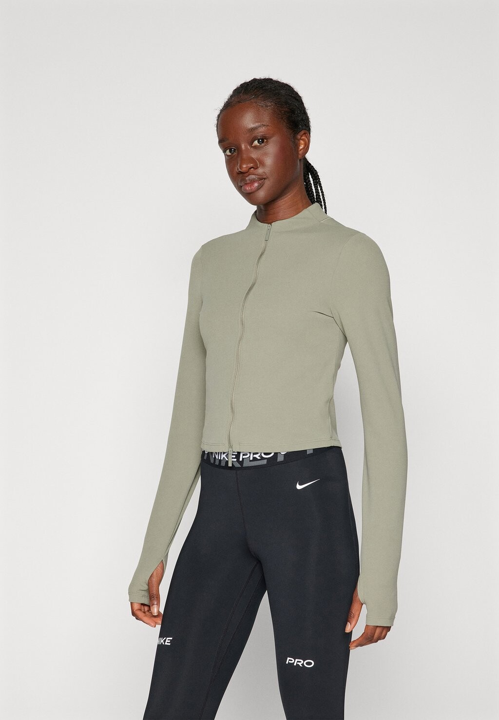 

Тренировочная куртка TOP Nike, зеленый