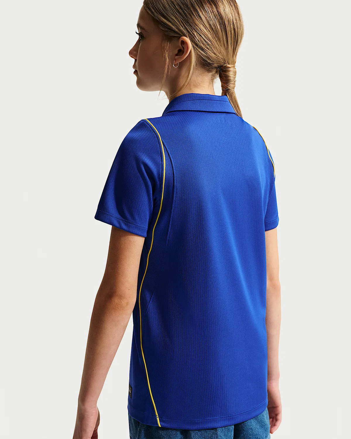 Детская футболка Nike Dri-FIT Soccer Replica Jersey Chelsea FC 2026/27 Stadium Home, Bright Blue/Midwest Gold/Midwest Gold — фото 4