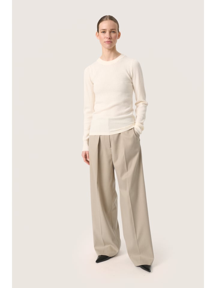 

Вязаный свитер прямого кроя SLSpina в цвете Whisper White Soaked in Luxury