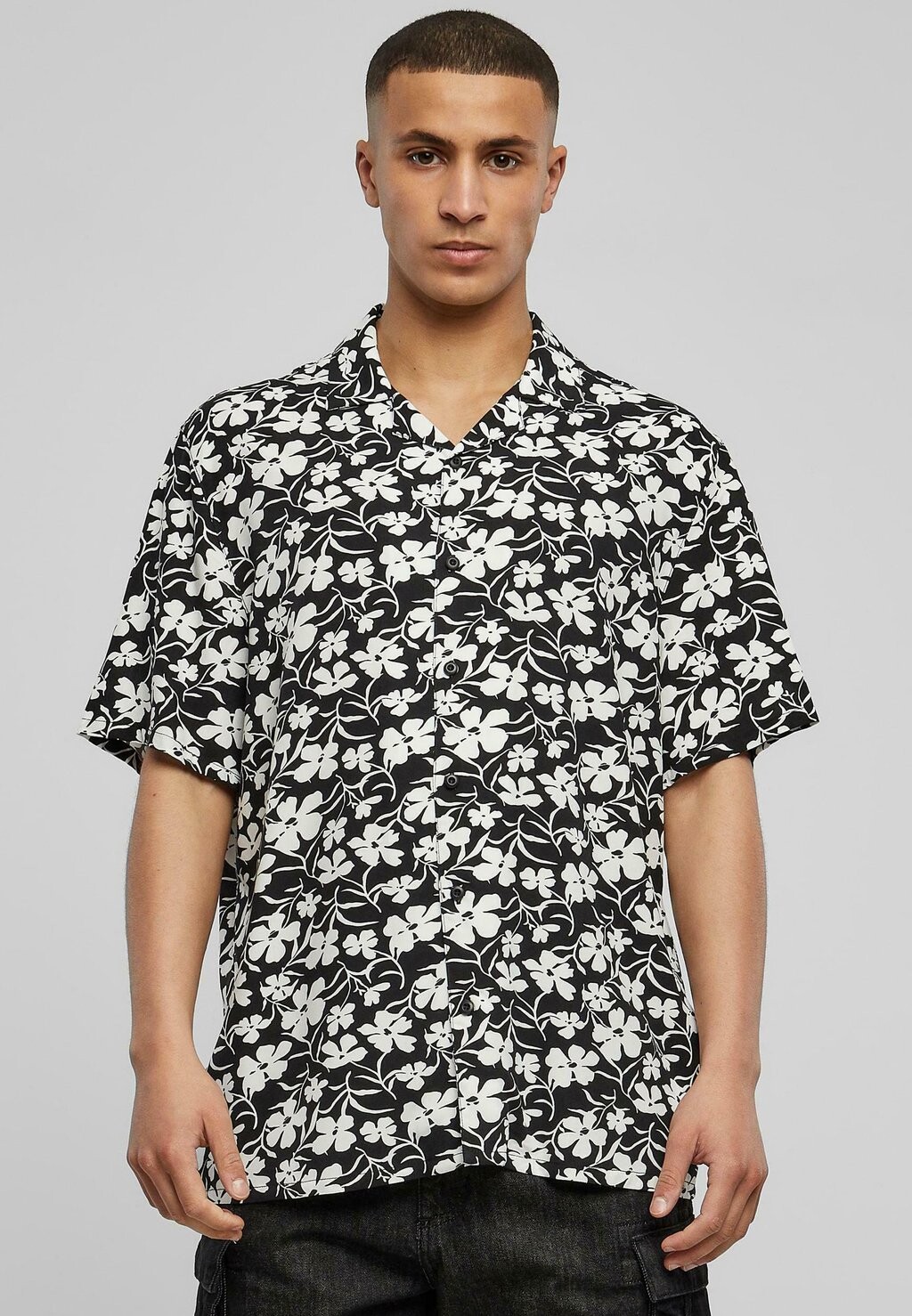 

Рубашка AOP RESORT Urban Classics, цвет whiteflower