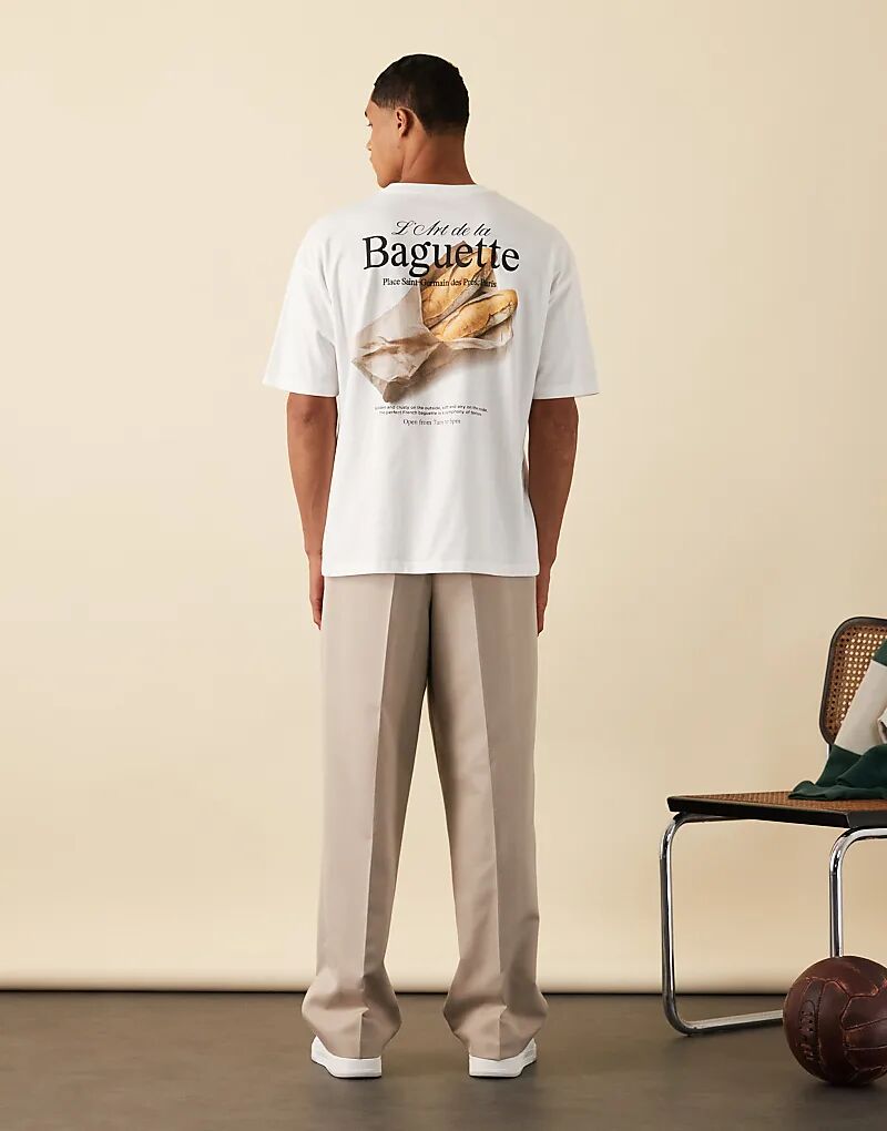 

Футболка свободного кроя ASOS DESIGN с принтом на спине белого цвета