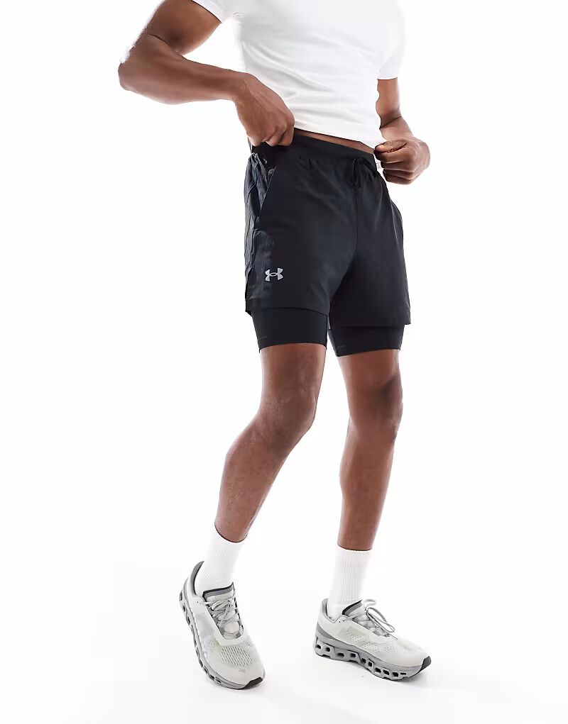 

Under Armour выпускает 5-дюймовые шорты 2-в-1 черного цвета