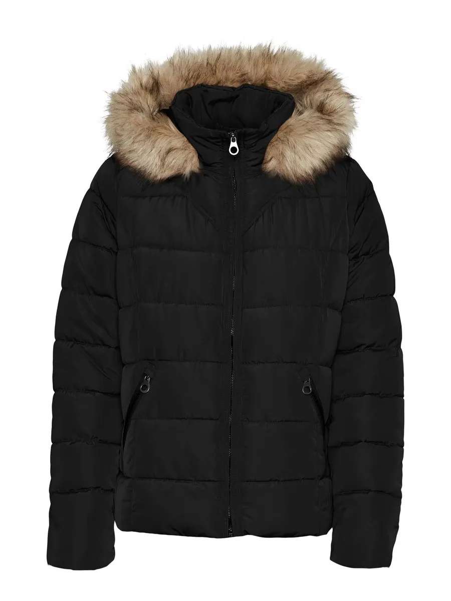 

Стеганая куртка Vero Moda "VMLIV AW23 SHORT JACKET BOOS", с капюшоном, черный
