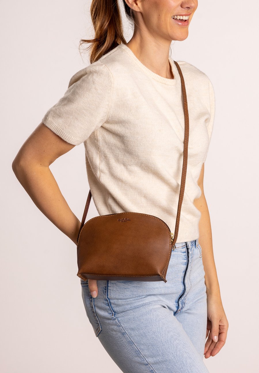 

Сумка кросс-боди Gusti Leder TILDA, Braun/Mottled Brown