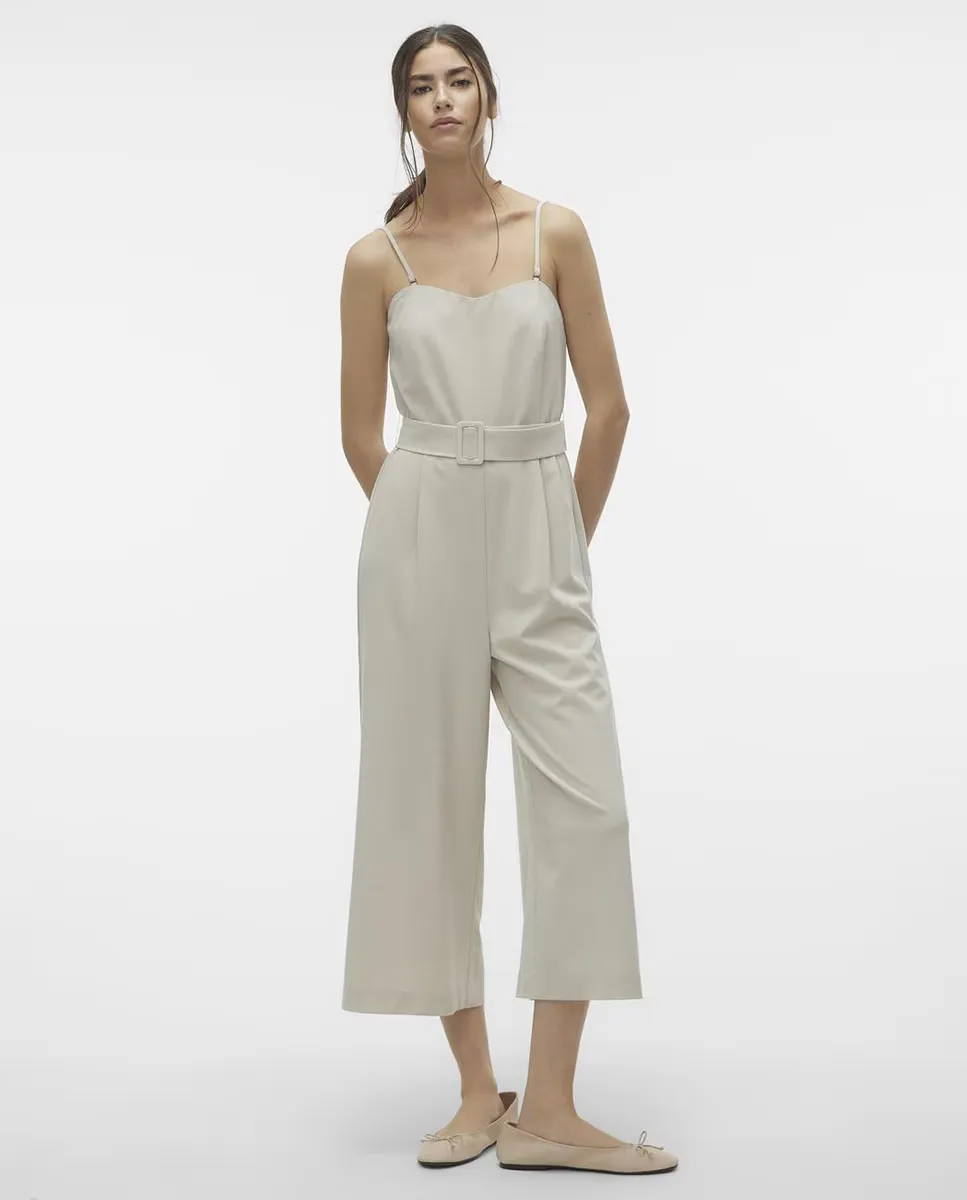 

Женский комбинезон миди с поясом в тон Vero Moda, цвет Blanco Hielo