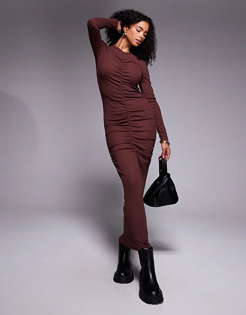 

Платье миди с рюшами и рубчиком от ASOS DESIGN шоколадного цвета