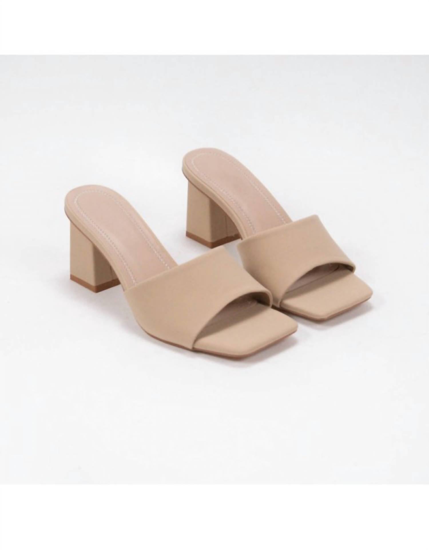 Женские туфли Cheryl на каблуке из нубука в телесном цвете CCOCCI, Nubuck Nude