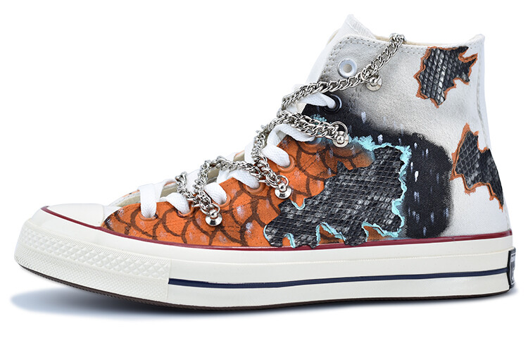 

1970-е годы. Кеды унисекс с высоким берцем, оранжевые/шоколадные. Converse