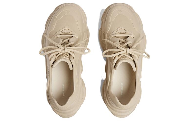Кроссовки женские Balenciaga Triple S Lifestyle, бежевый — фото 2