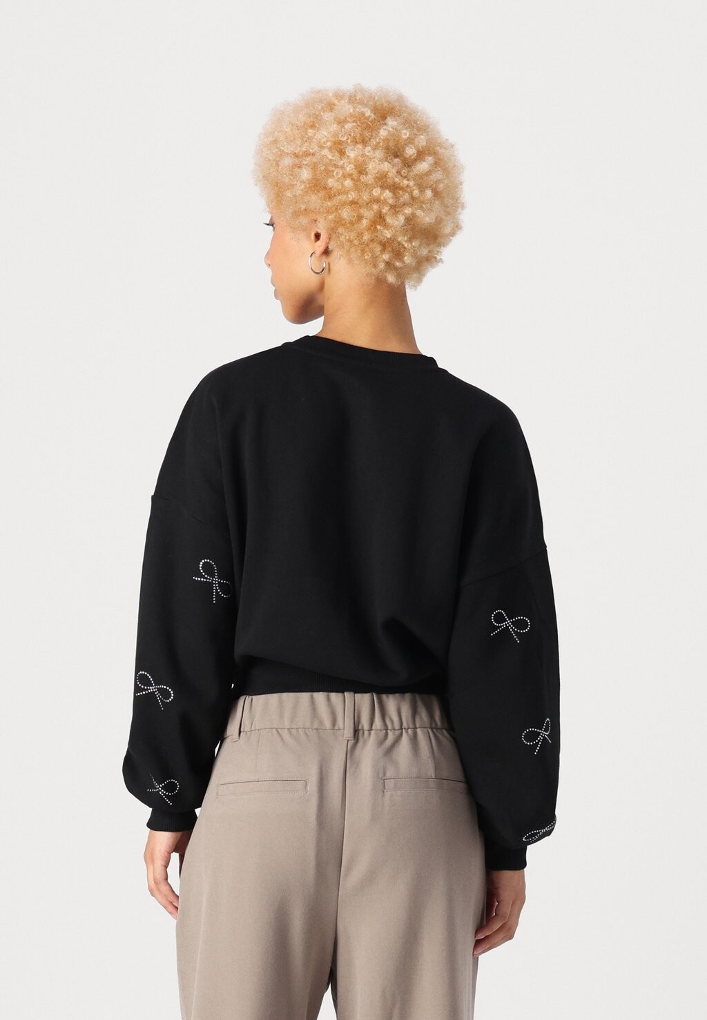 

Толстовка ONLBERIT O NECK ONLY Petite, черный