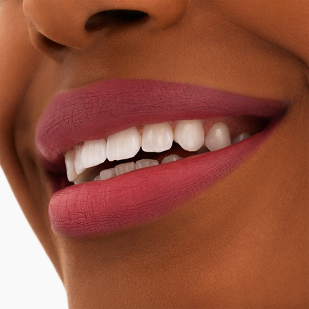 Стойкая помада с матовым эффектом MAC Cosmetics Locked Kiss 24h Lipstick, Connoisseur 1,8 g — фото 3