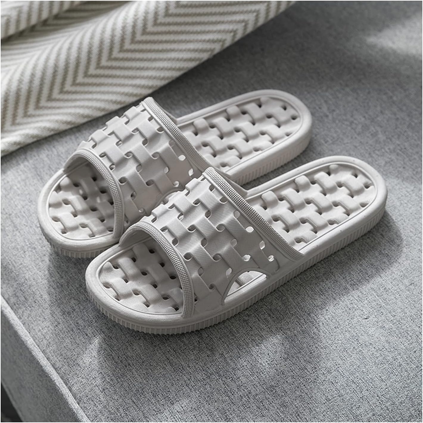 

Тапочки для ванной с текстурой плетения, противоскользящие, мужские, для дома и душа (Цвет: серый, Размер: 42-43) Sunesa