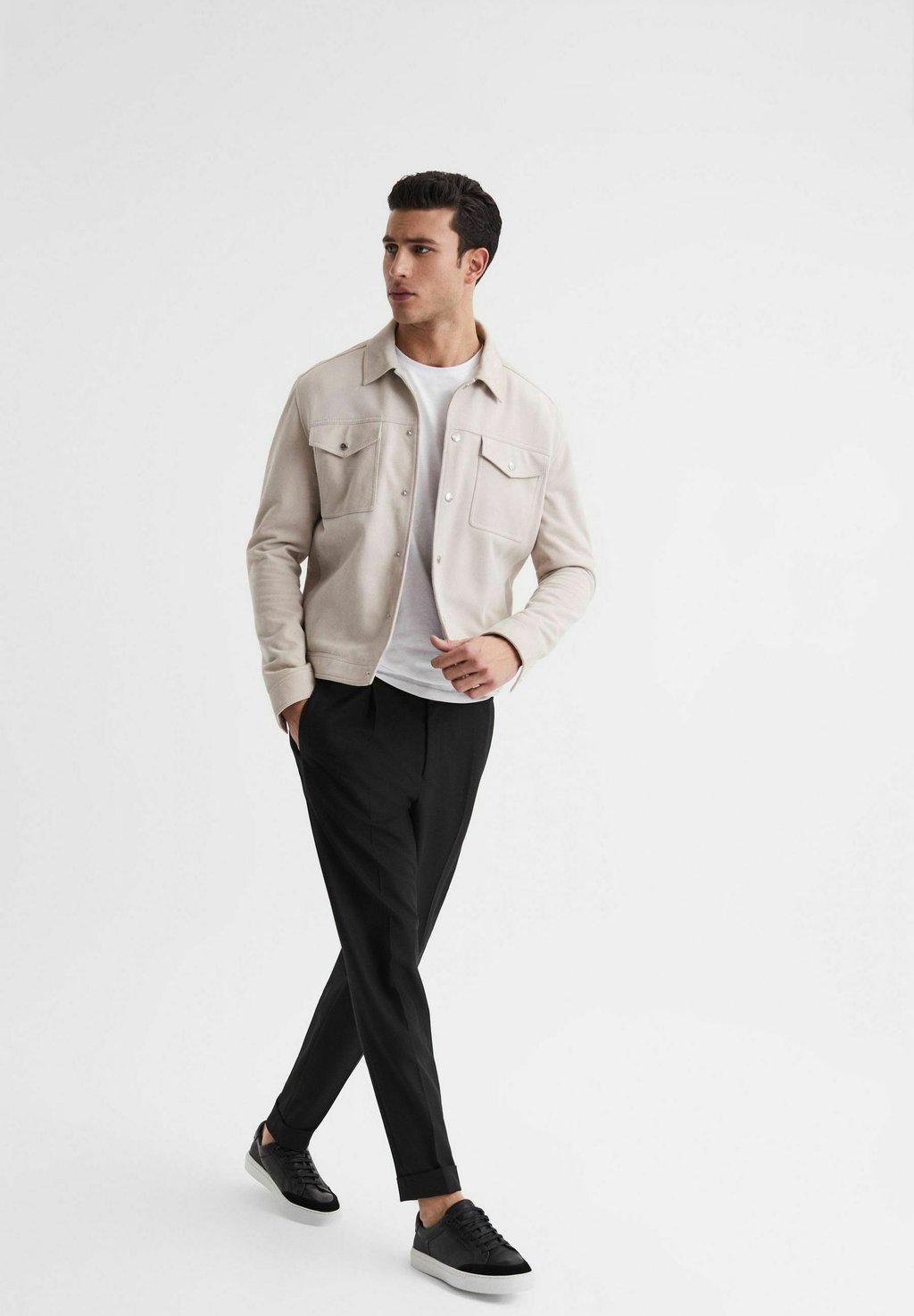 

Кроссовки REGULAR FIT-ASHLEY LOW Reiss, черный