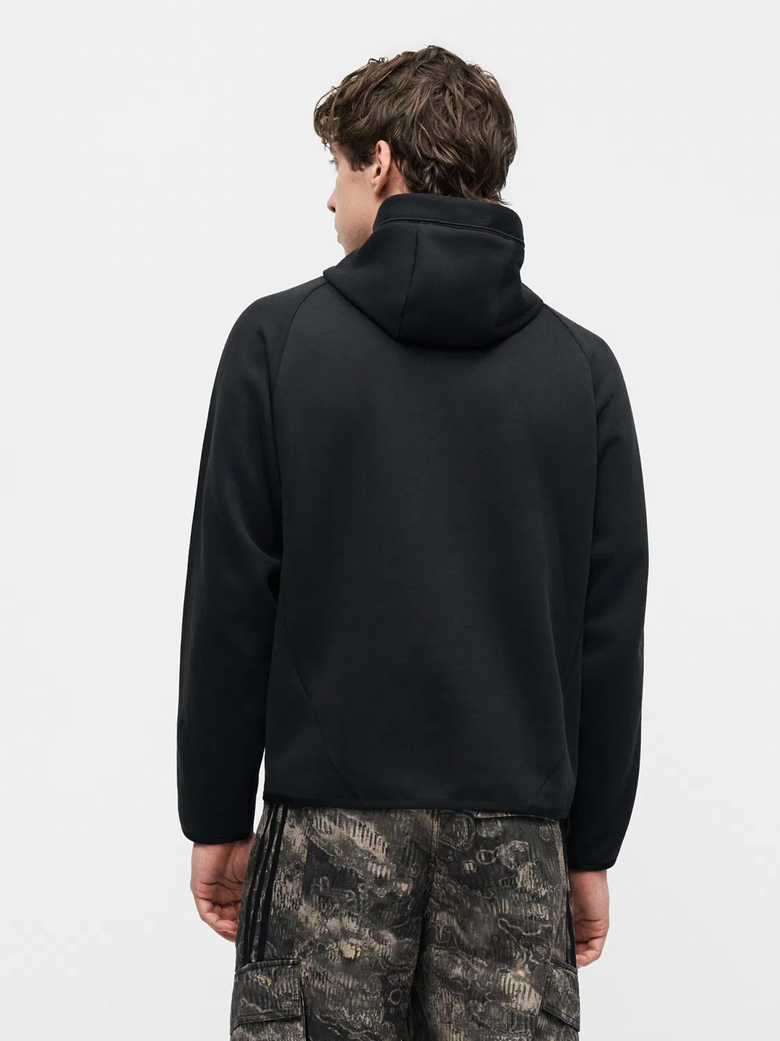 Толстовка Adidas Originals Spacer черного цвета — фото 3