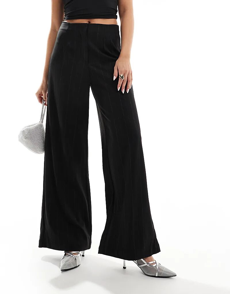 

Широкие брюки с блестящей полоской черного цвета Vero Moda