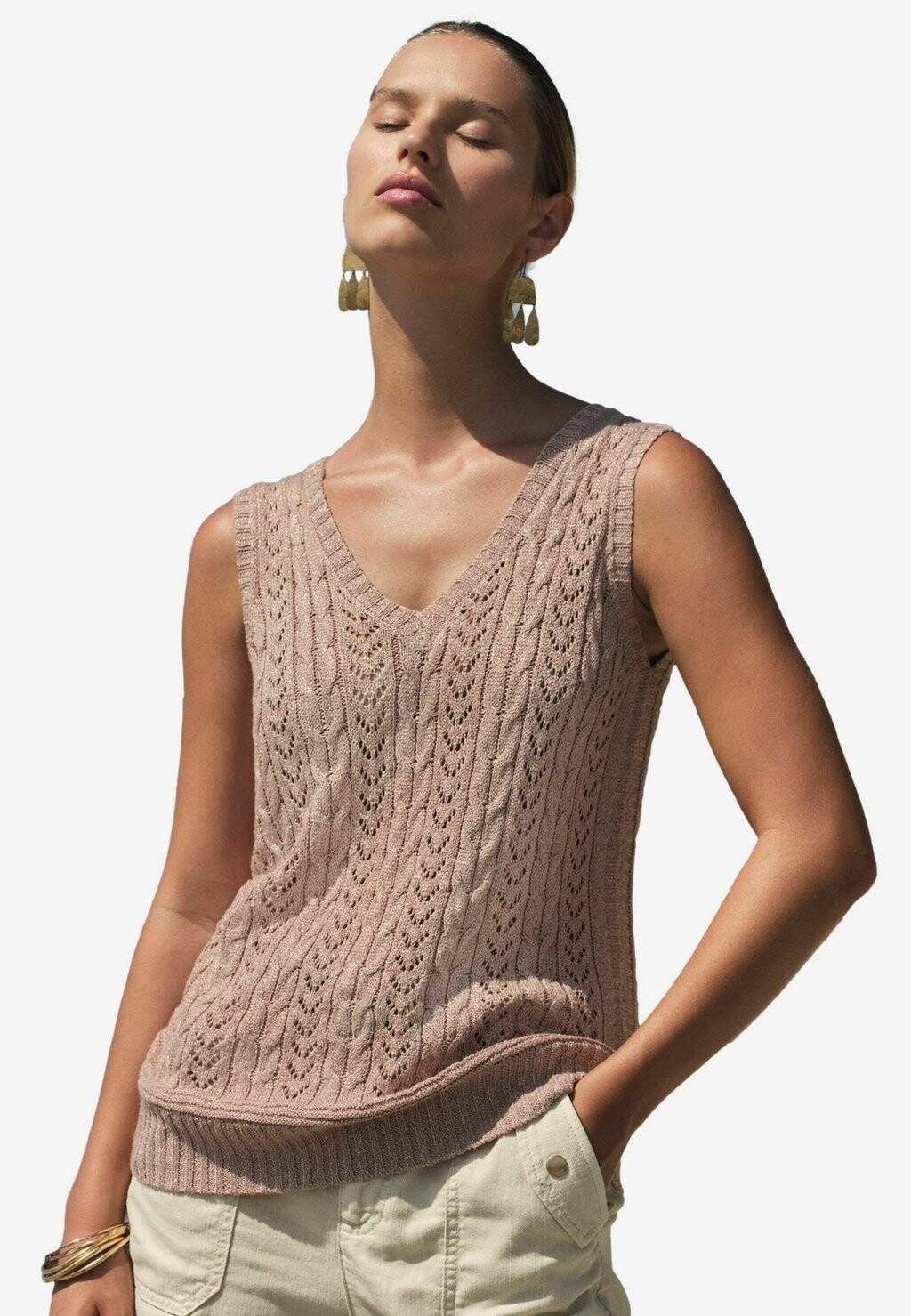 

Джемпер CABLE REGULAR FIT Love & Roses, цвет Rose Gold-Coloured