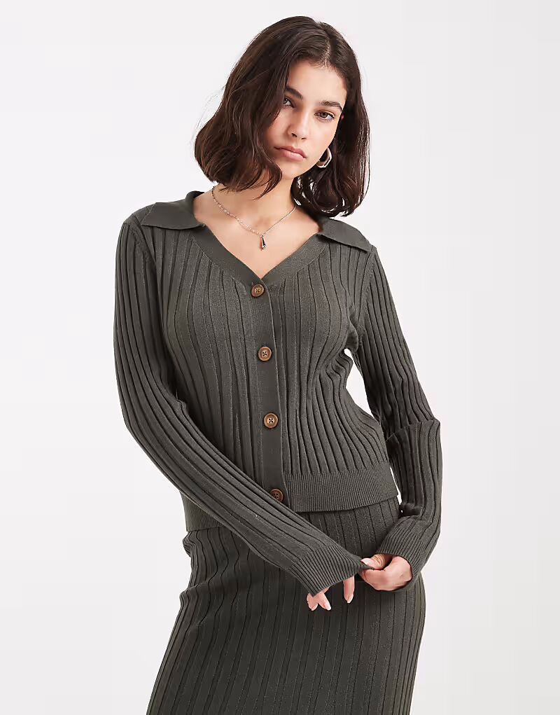 

Трикотажное поло с пуговицами спереди, цвет темно-зеленый хаки Object