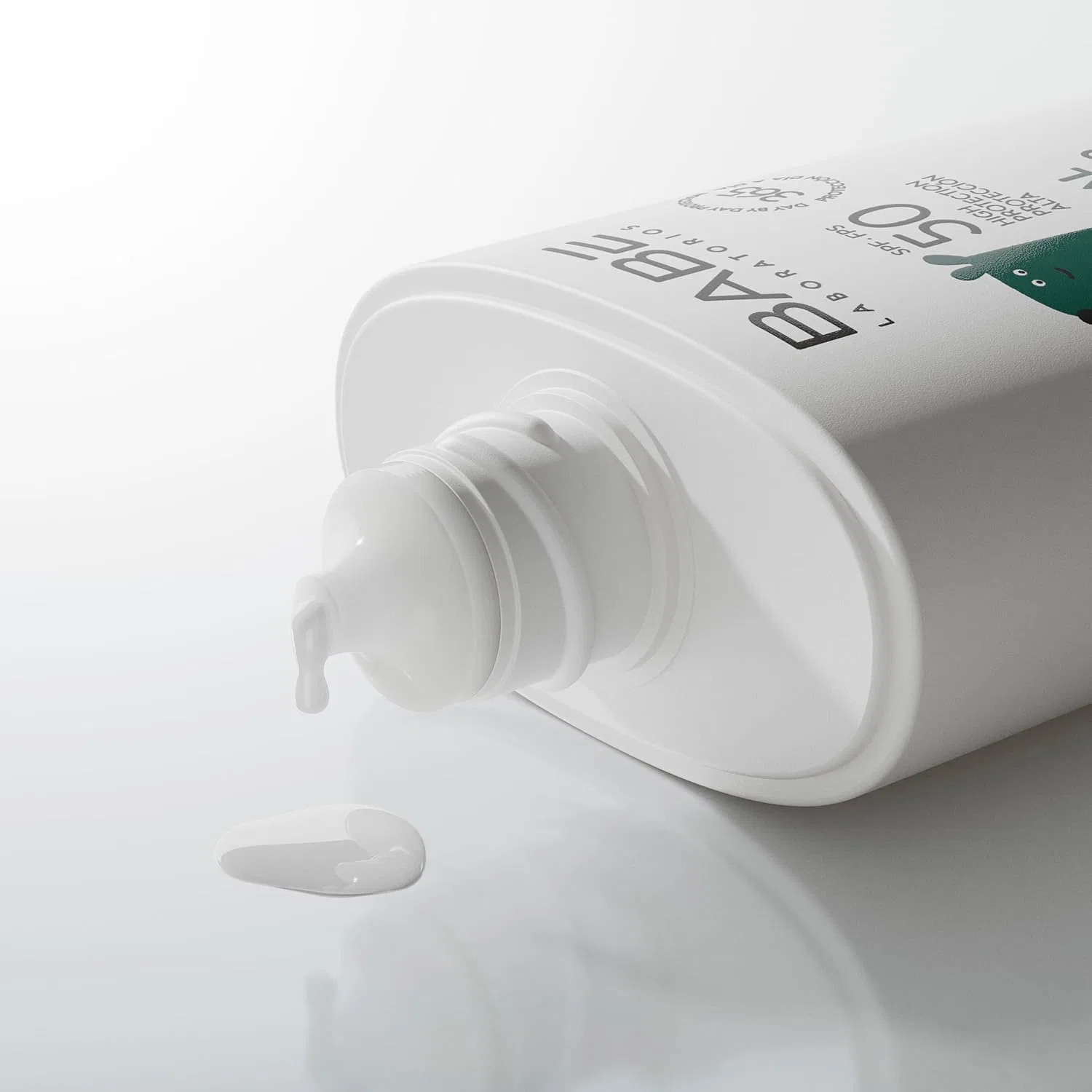 Детский минеральный солнцезащитный флюид «Super Fluid Mineral Pediatric SPF 50» от Laboratorios Babé Laboratorios Babe — фото 4
