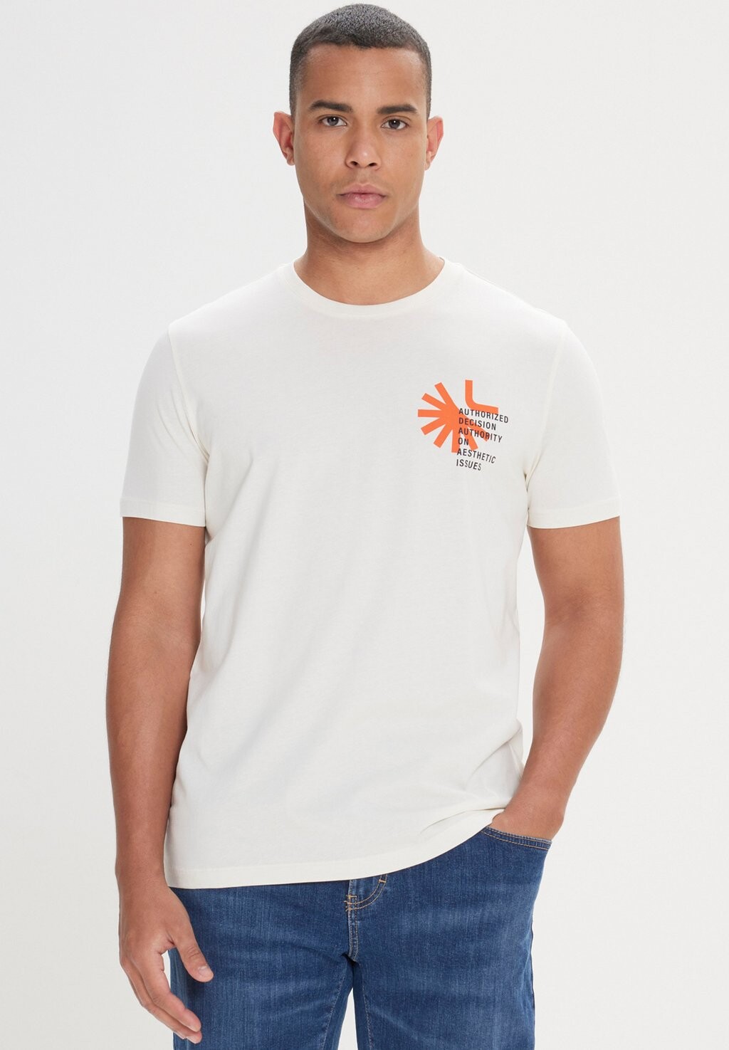 

Принт на футболке STANDARD FIT O COLLAR AC&CO / ALTINYILDIZ CLASSICS, кремовый