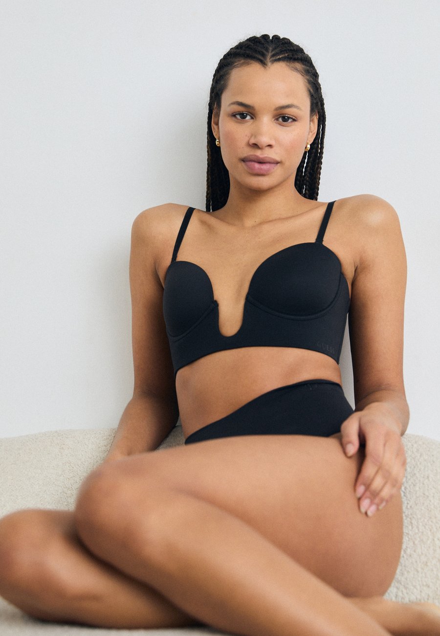 

Бюстгальтер Guess EVELINE DEEP PLUNGE, Jet Black/Black