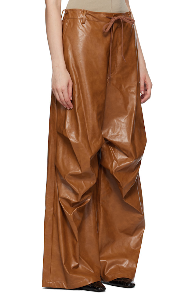 Облегающие брюки из искусственной кожи Mm6 Maison Margiela, цвет caramel — фото 2