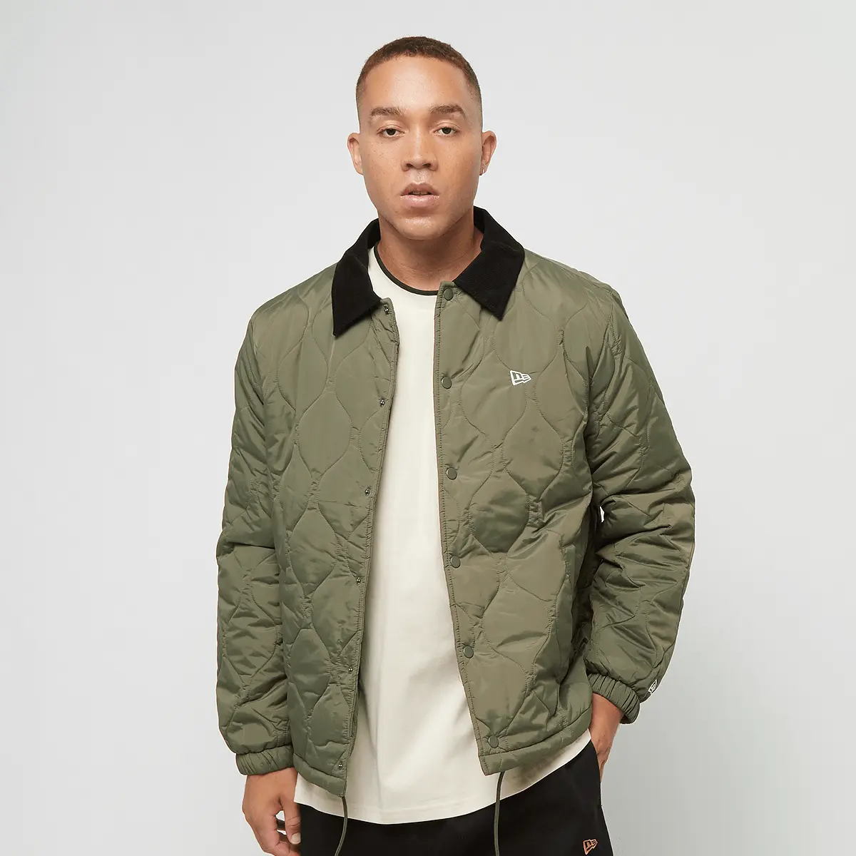 

Куртка New Era Quilted Coach Jacket, зеленый