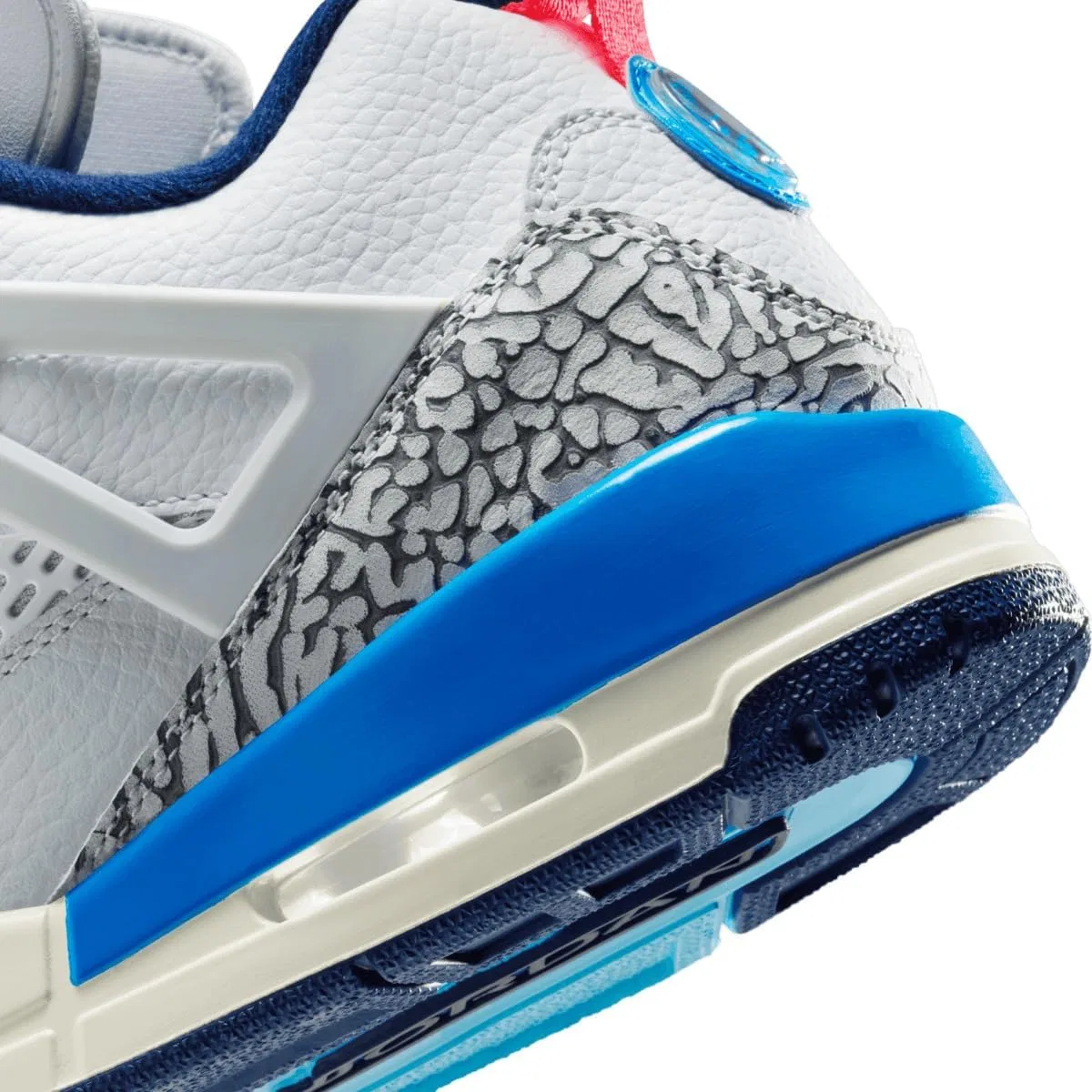 Мужские кроссовки Jordan Spizike Low (FQ1759-110, White/Hot Lava/Pure Platinum/Blue Void) — фото 2