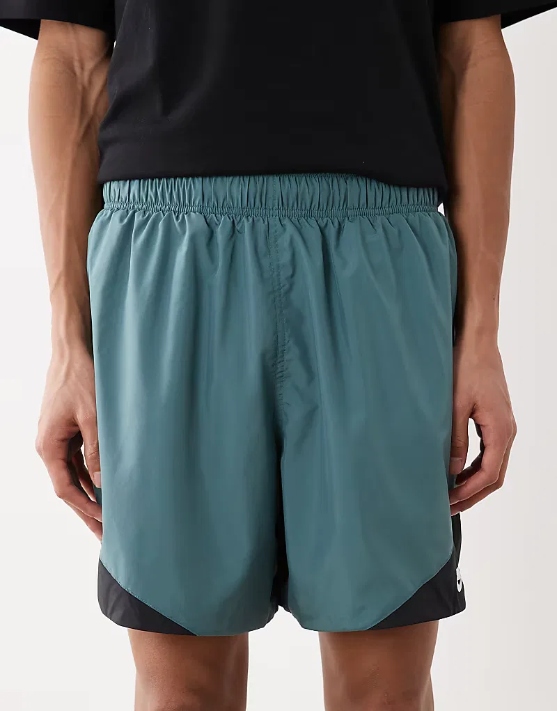 Легкие шорты Nike Windrunner, серый — фото 4