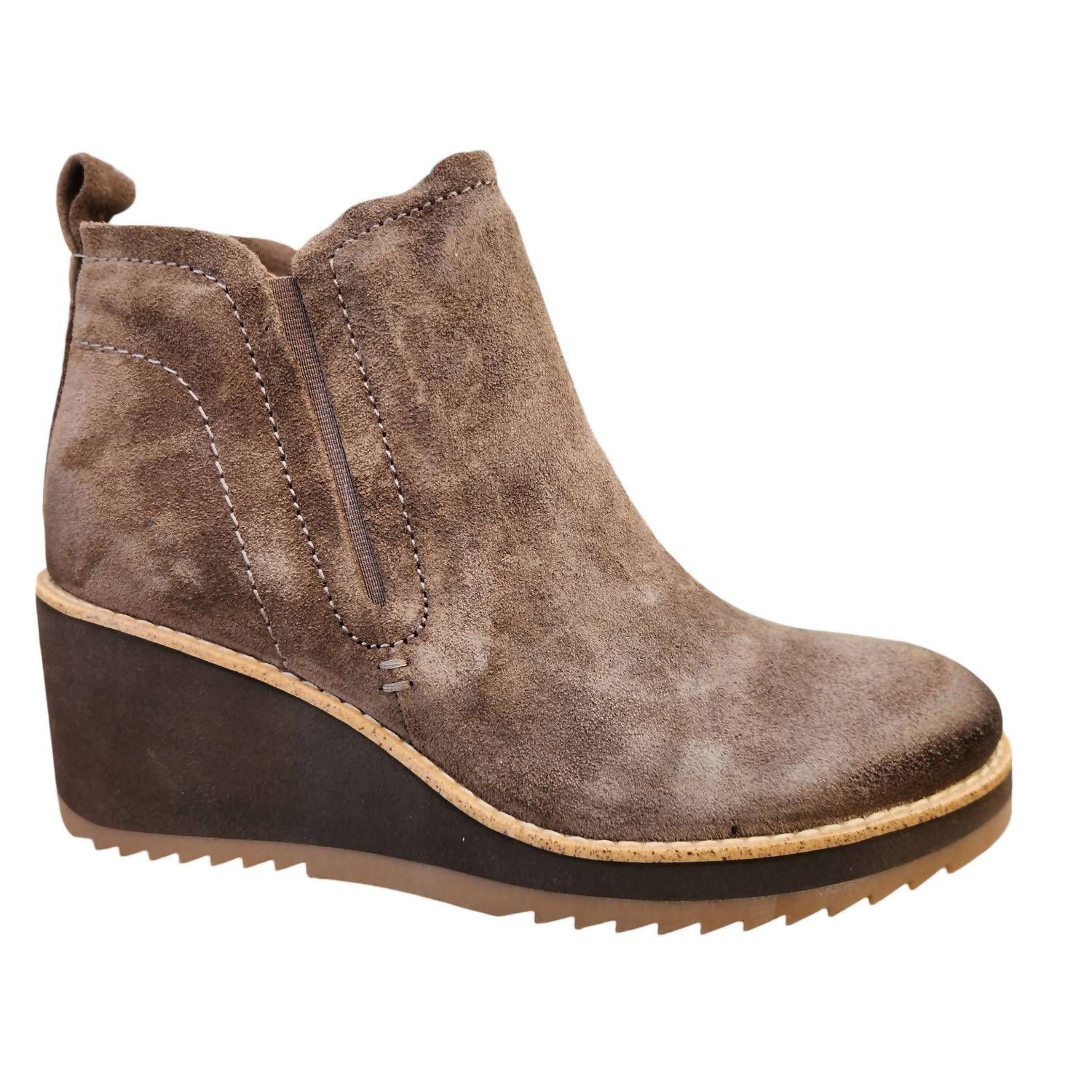 Женские туфли Emeree на танкетке из замши цвета грибов Sofft, Mushroom Suede
